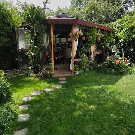 Penzion Вила Карина *